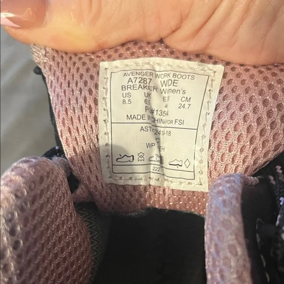 Brand new-never worn.  Industrial work boots.  Avenger- black/pink. - Picture 9 of 9